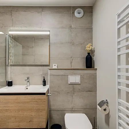 White Pearl A02, Alpes Agency, Chamonix, Sleeps 4 아파트