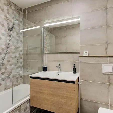 아파트 White Pearl A02, Alpes Agency, Chamonix, Sleeps 4 *